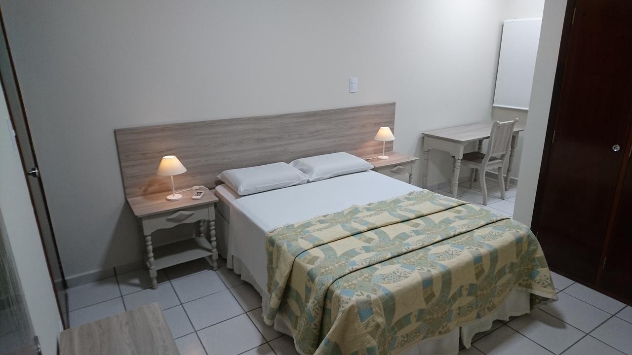 Hotel Premium Flat Ourinhos Buitenkant foto