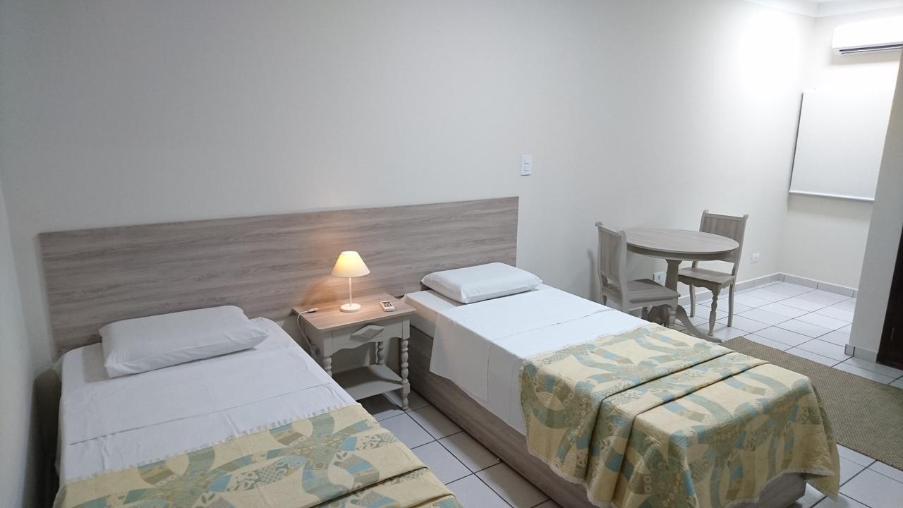 Hotel Premium Flat Ourinhos Buitenkant foto